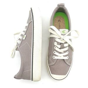 Cariuma OCA Stripe Low-Top Gray Canvas Sustainable Sneakers Women’s Size 7